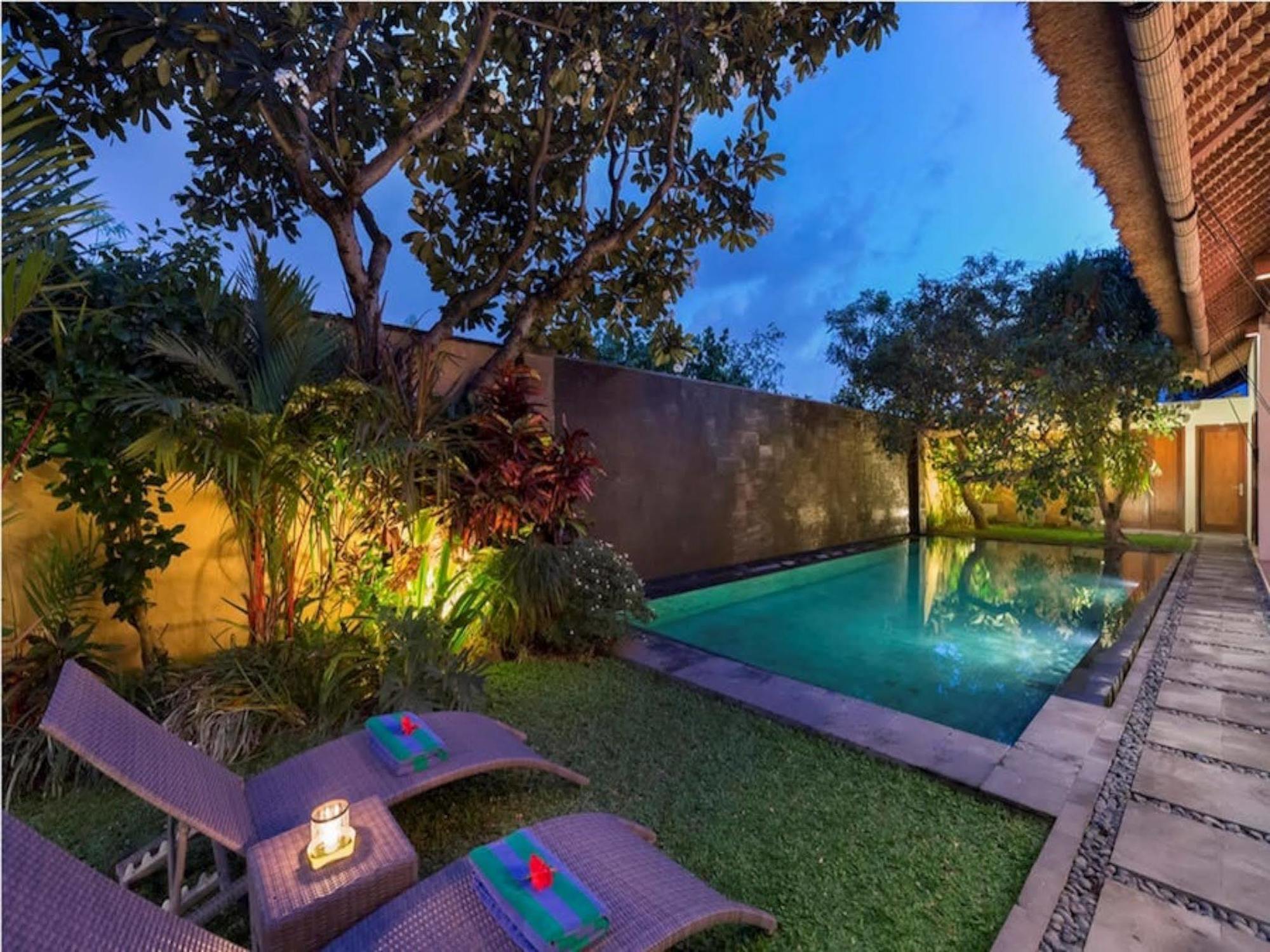 Villa Lumut 3 Bedrooms Central Seminyak Exterior photo